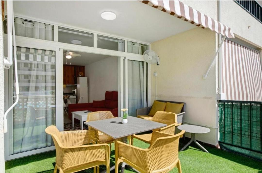 Fayser 108 Beachfront With Direct Pool Access From Terrace Arona  Buitenkant foto