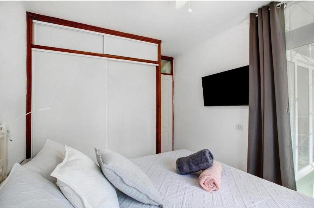 Fayser 108 Beachfront With Direct Pool Access From Terrace Arona  Buitenkant foto